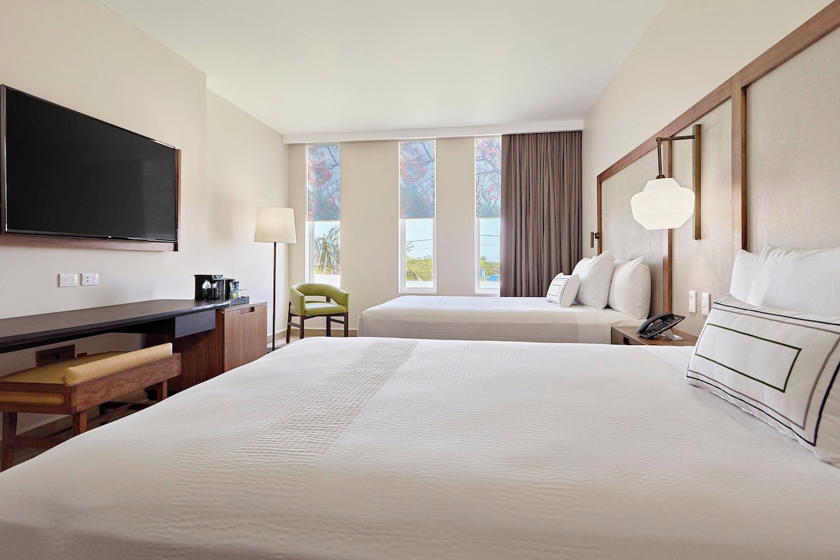 Habitación con dos camas matrimoniales en Fairfield Inn & Suites Cancún Airport (hasta 4 personas)