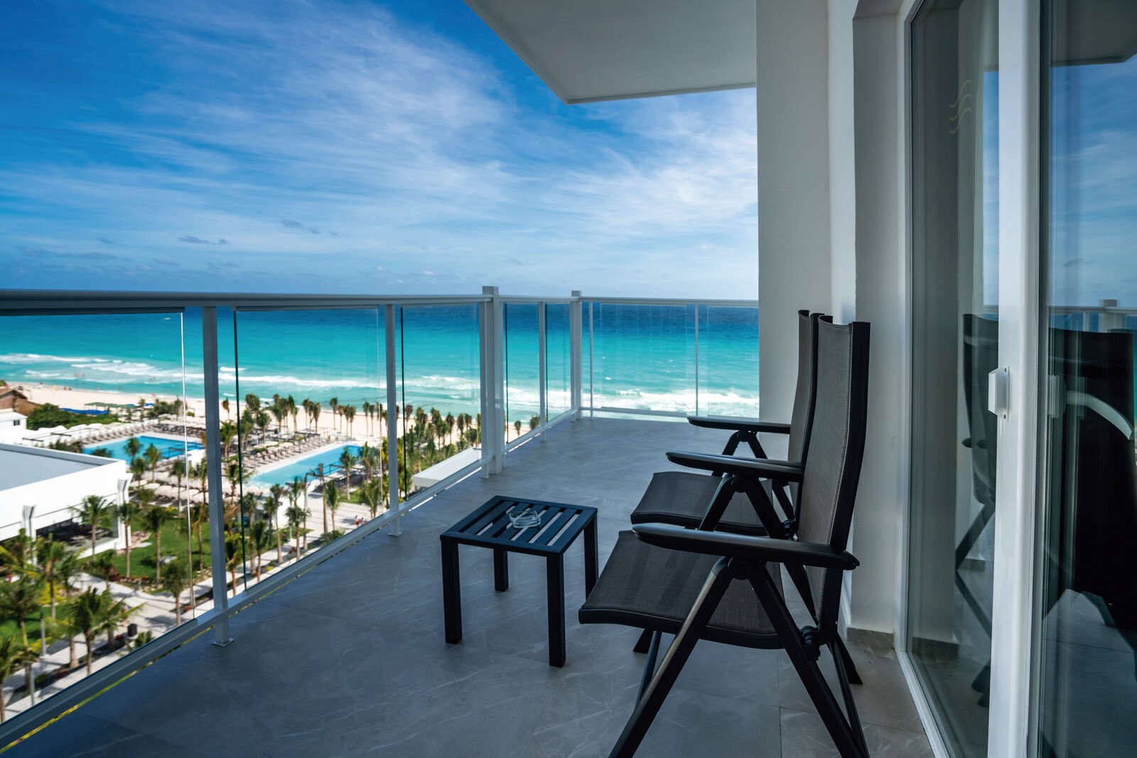Balcony Ocean Pool View de Hotel Riu Palace Kukulkan - Adults Only - All Inclusive