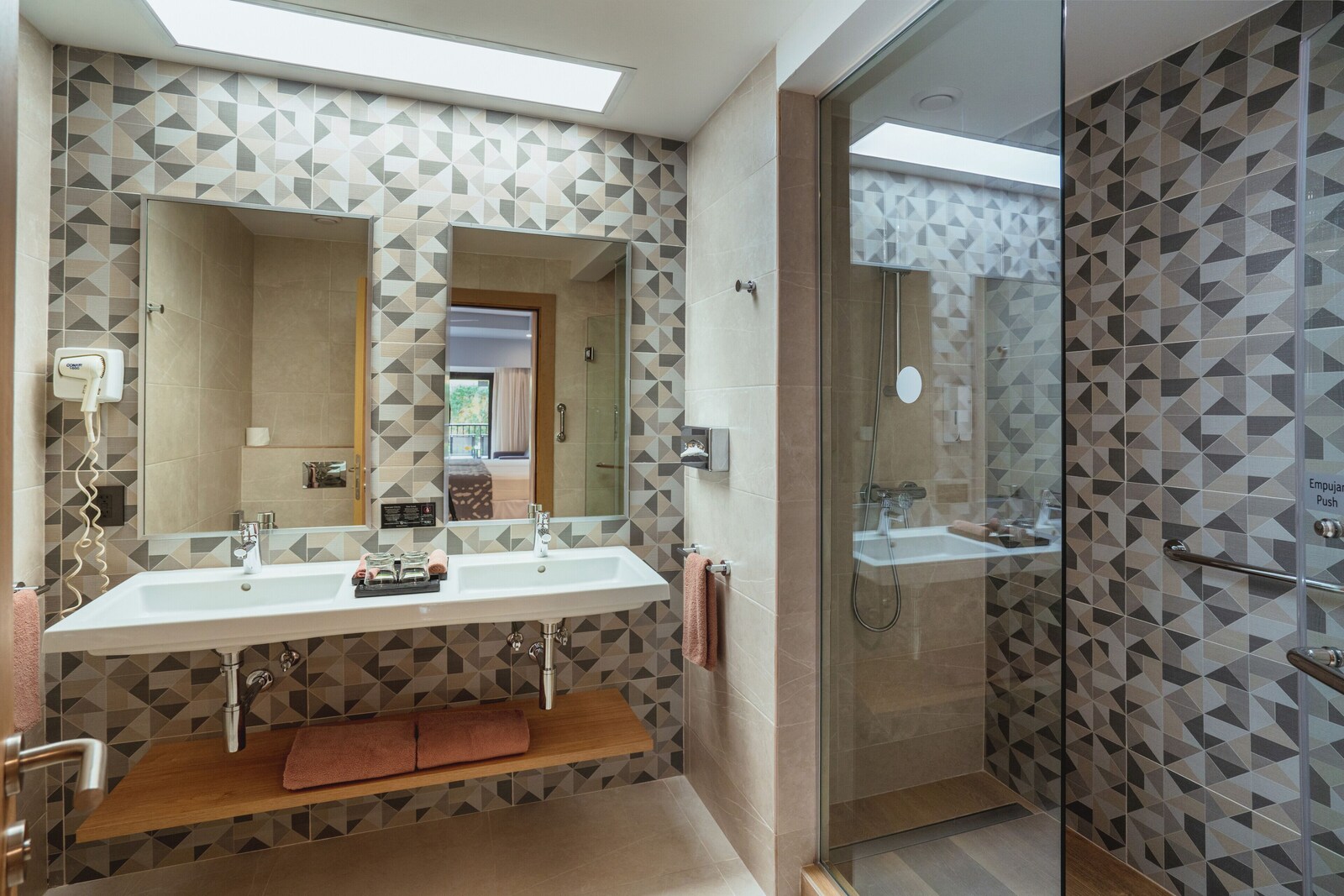 Bathroom Double Vanity de Hotel Riu Santa Fe - All Inclusive