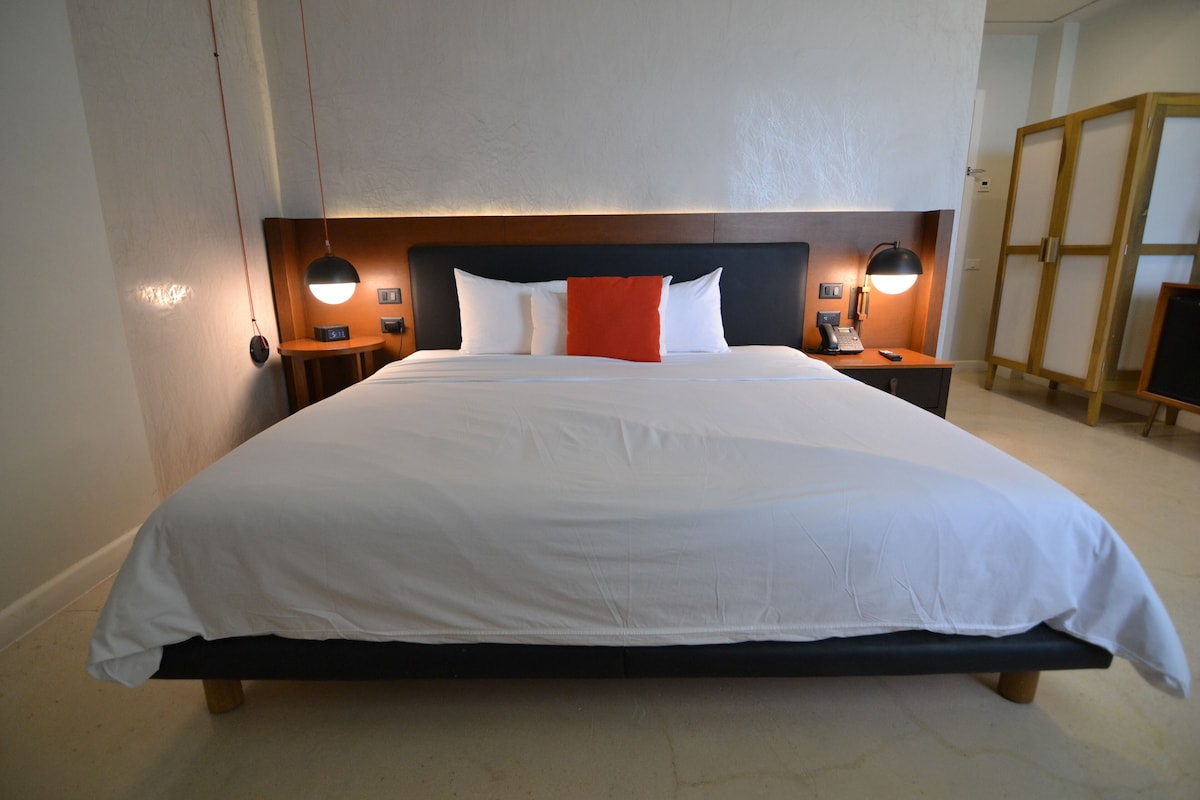 Habitación Standard King con una cama king en Mex Hoteles Cancún (hasta 2 personas)