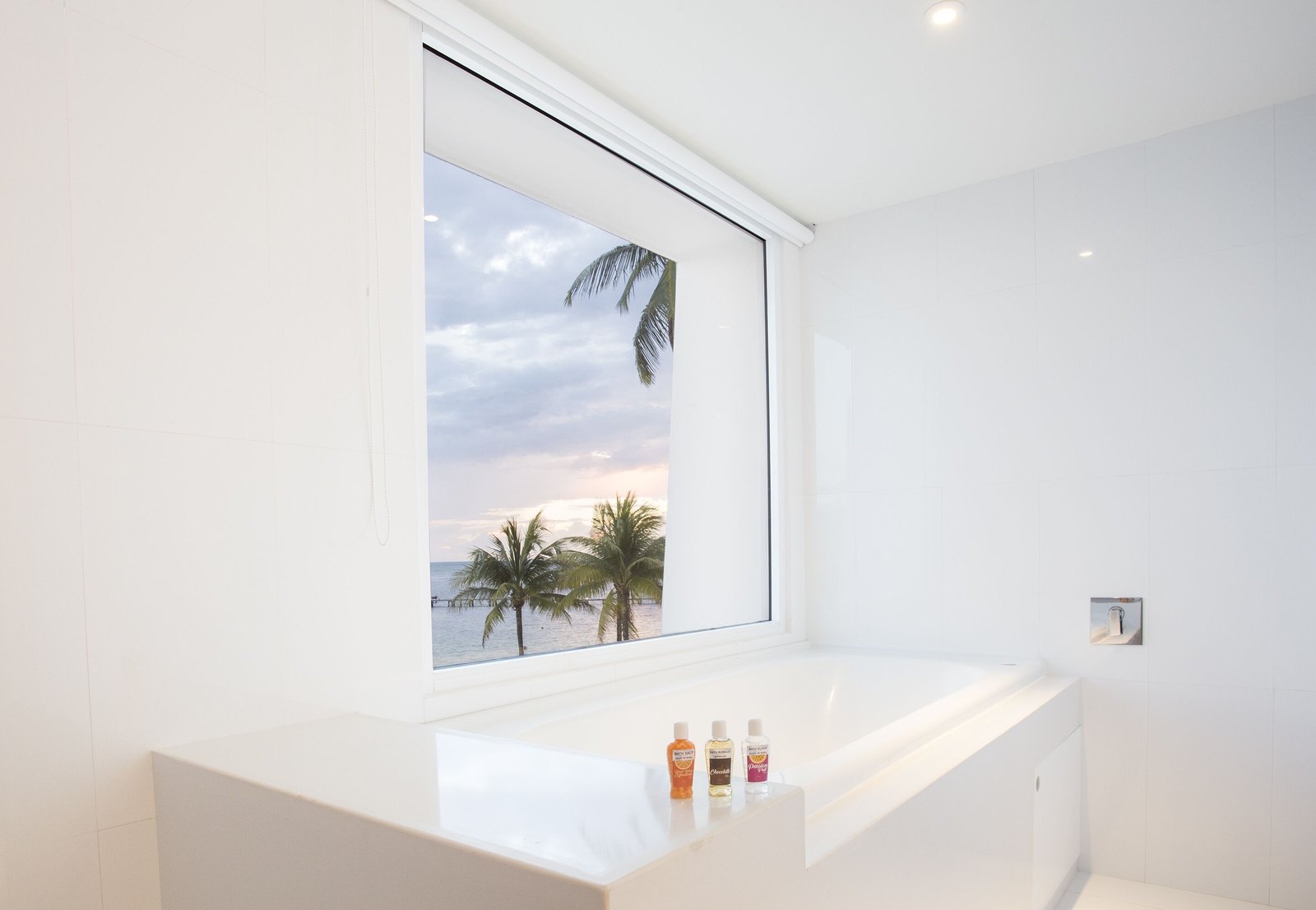 Bathroom Ocean Window 295c780a de Temptation Cancun Resort All Inclusive - Adults Only